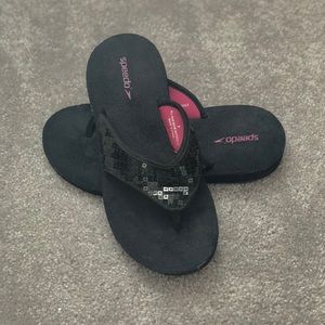 Black sequence Speedo flip flops